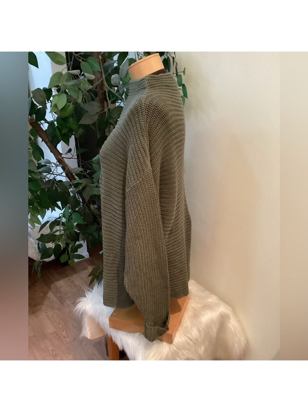 Whitefish Bay olive chunky long sleeve cuffed sweater Woman’s size XL - Picture 11 of 11